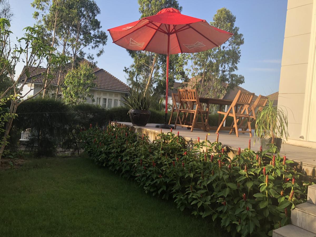 LuxSea Villa Phan Thiết Esterno foto